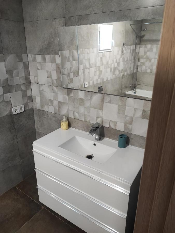 Apartamento Precioso Bajo Muy Grande A 200 Metros De Playa Chipiona Exterior foto