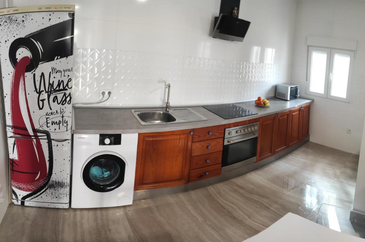 Apartamento Precioso Bajo Muy Grande A 200 Metros De Playa Chipiona Exterior foto